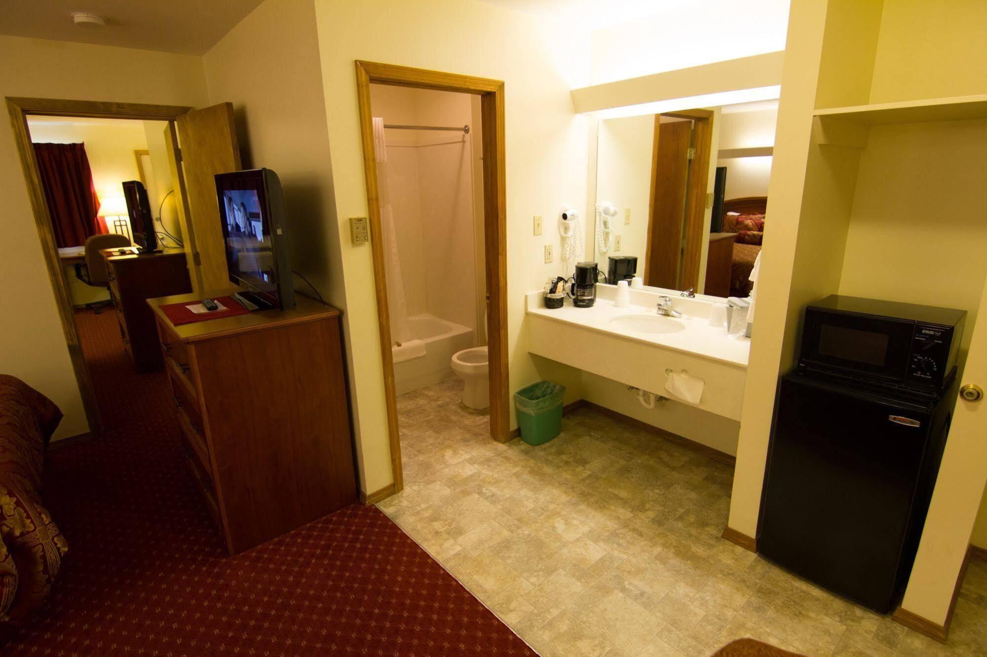 Shepherd Mountain Inn & Suites Pilot Knob Екстериор снимка