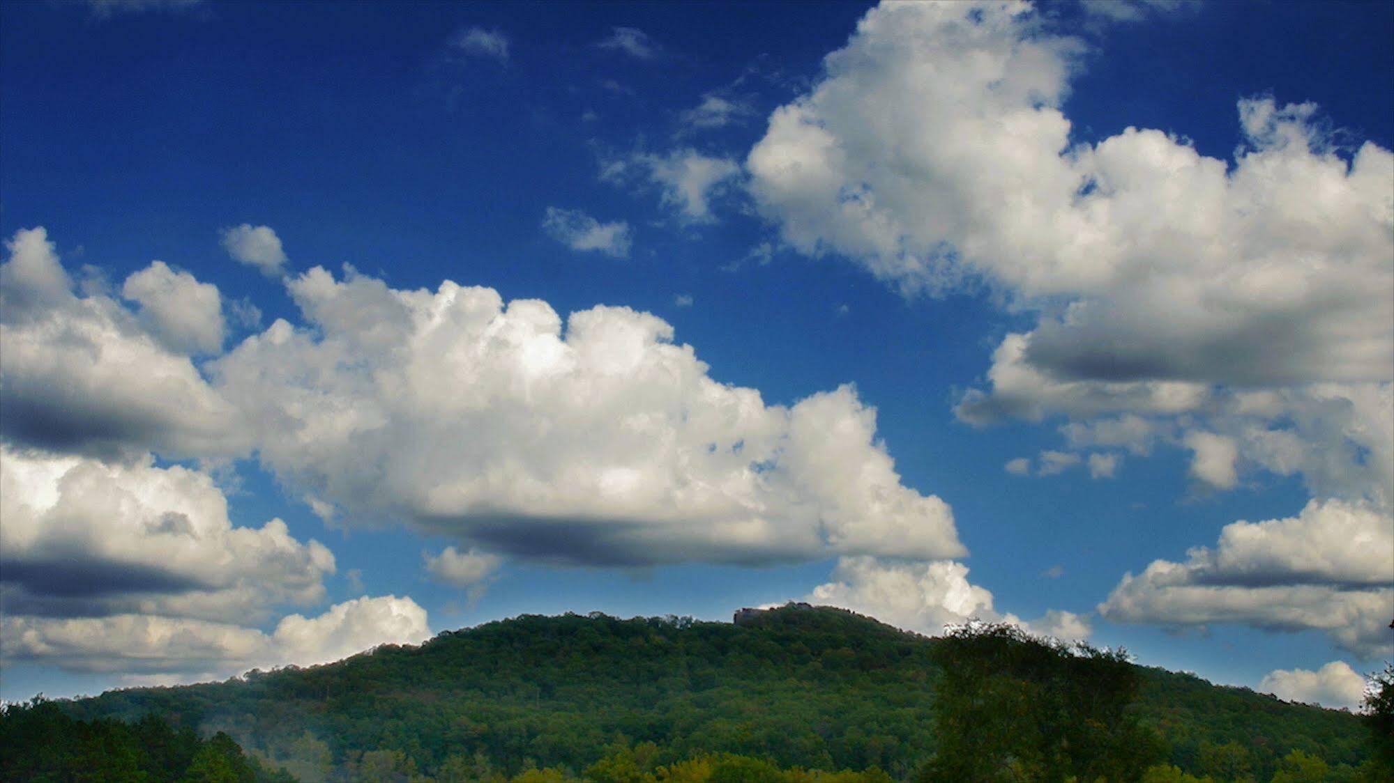 Shepherd Mountain Inn & Suites Pilot Knob Екстериор снимка